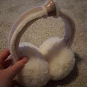 NWOT Aspen Earmuffs